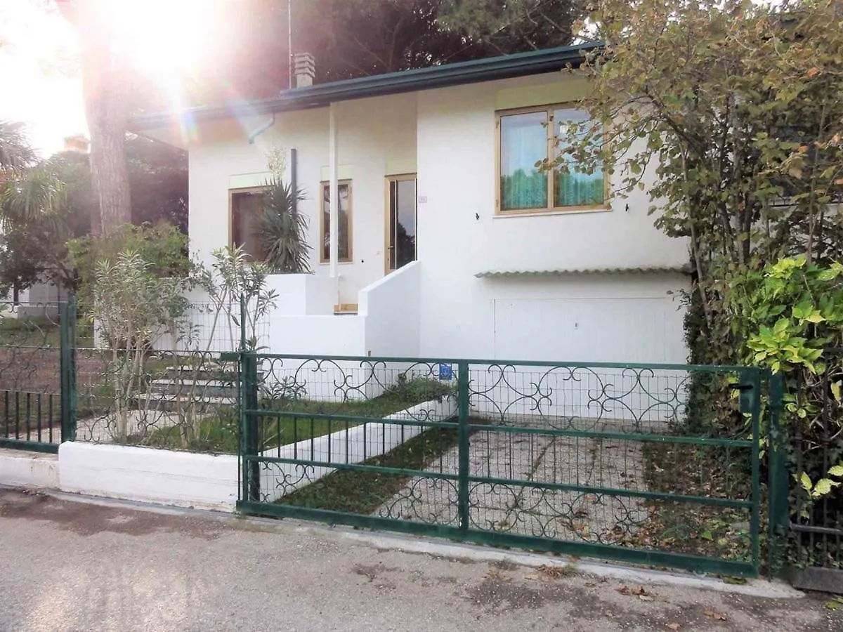 Holiday Home In Bibione 36470 Apartament